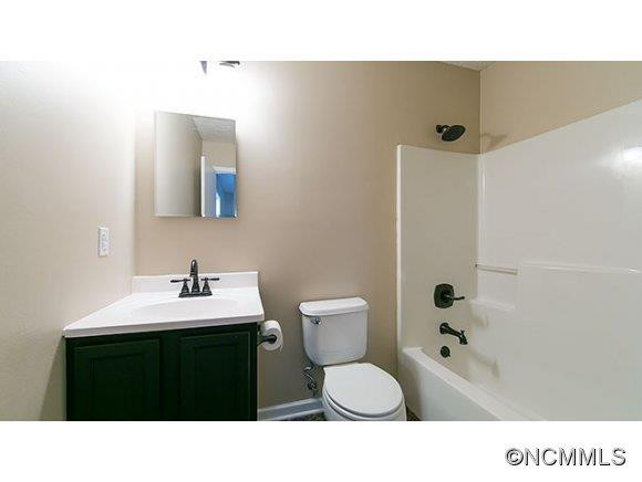 17 Northwood Dr - Photo 5
