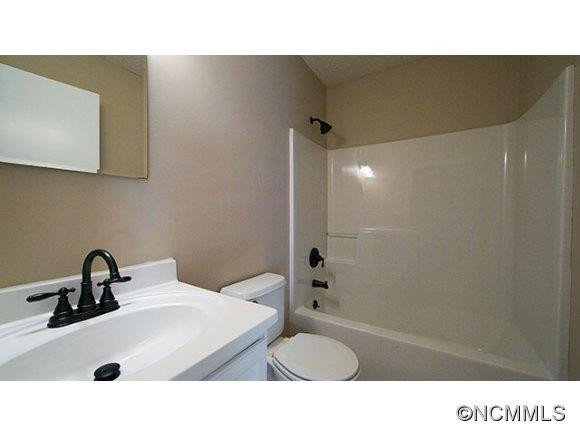 17 Northwood Dr - Photo 9