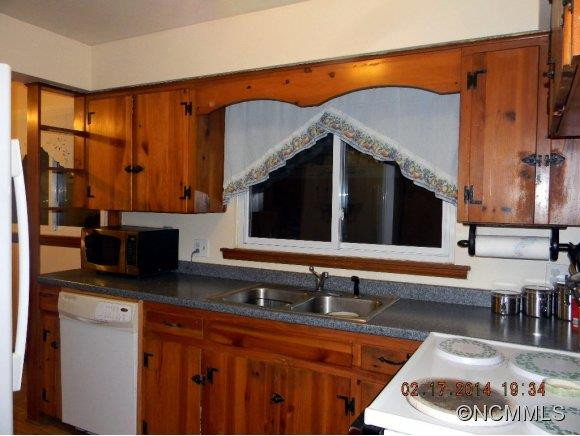23 Sandhurst - Photo 4