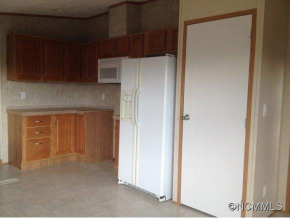 1121 Kerr Rd - Photo 3