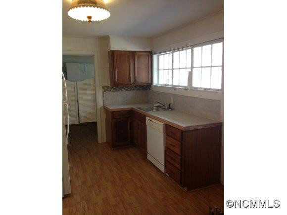 3170 Highway 176 - Photo 4