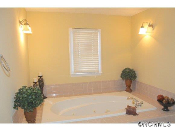 365 Robinson Creek Road - Photo 16