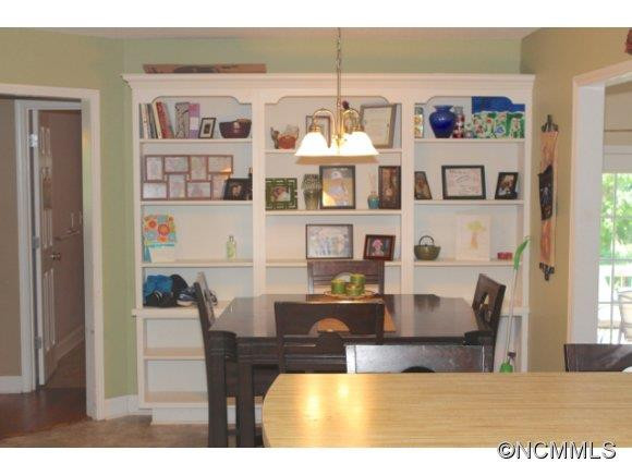 365 Robinson Creek Road - Photo 17