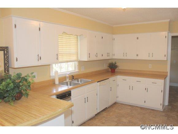 365 Robinson Creek Road - Photo 19