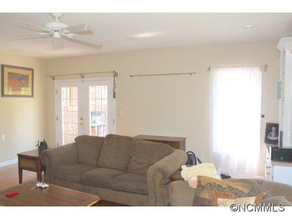 365 Robinson Creek Road - Photo 5
