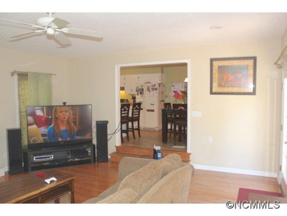 365 Robinson Creek Road - Photo 7