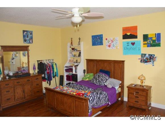 365 Robinson Creek Road - Photo 9