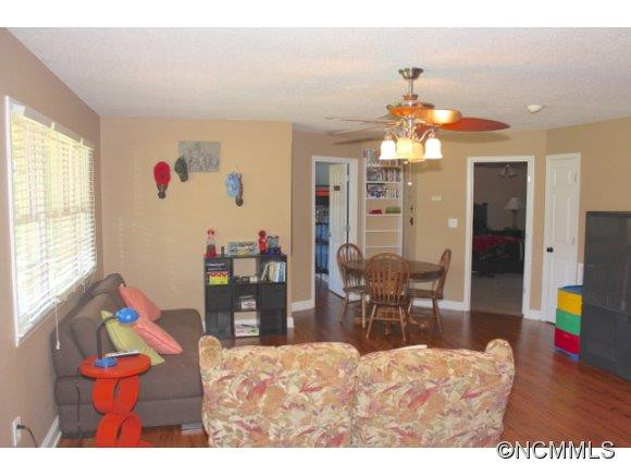 365 Robinson Creek Road - Photo 10
