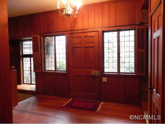 11 Forest Road - Photo 4