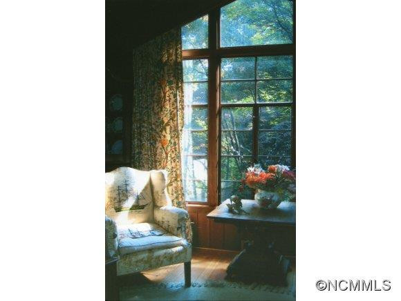 11 Forest Road - Photo 10