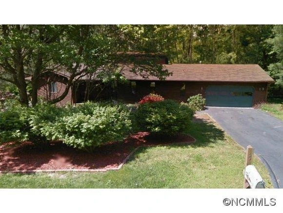 15 Wilkie Way