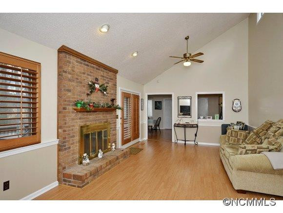 15 Wilkie Way - Photo 4
