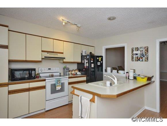 15 Wilkie Way - Photo 6