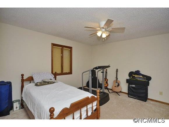15 Wilkie Way - Photo 8