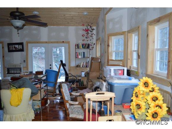 207 Rockdale Rd - Photo 9