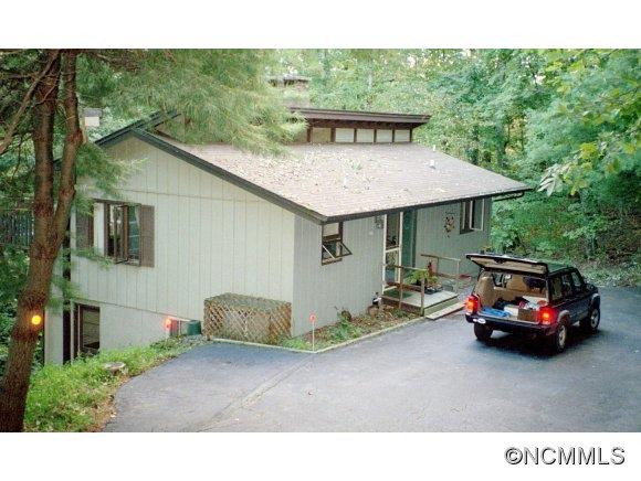 2377 Connestee Trail