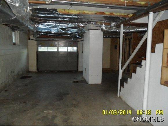 570 Mulberry Street - Photo 12