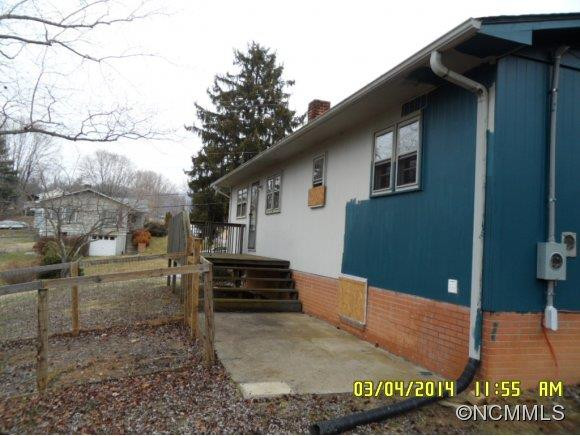570 Mulberry Street - Photo 15