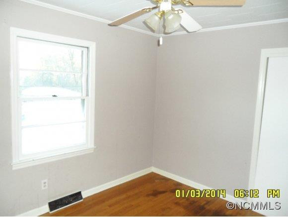 570 Mulberry Street - Photo 6