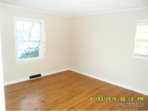 570 Mulberry Street - Photo 7