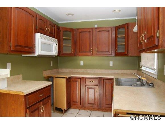 54 Westbrook Cir - Photo 3