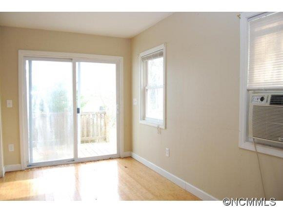 54 Westbrook Cir - Photo 4