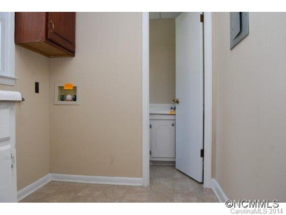 54 Westbrook Cir - Photo 10