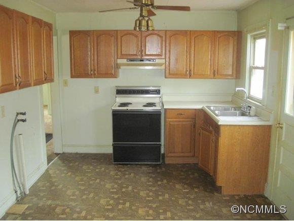 392 Old Hendersonville Highway - Photo 2