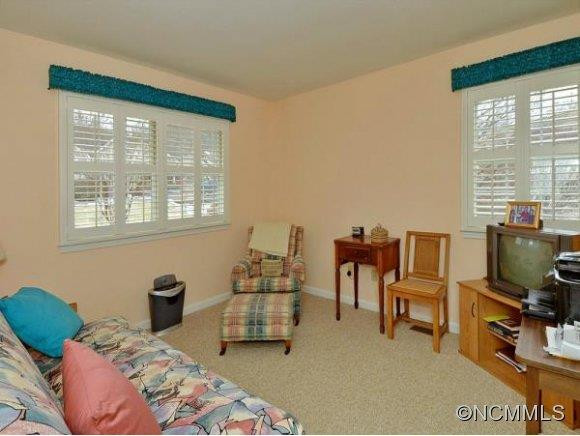 1038 SADDLEBROOK DRIVE - Photo 13