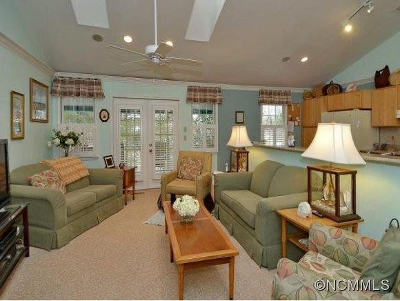 1038 SADDLEBROOK DRIVE - Photo 5