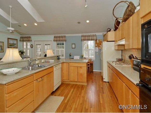 1038 SADDLEBROOK DRIVE - Photo 9