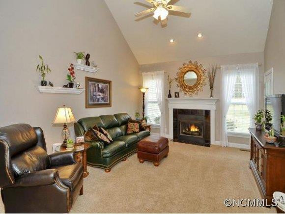74 CLASSIC OAK CIRCLE - Photo 3