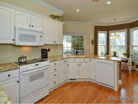 74 CLASSIC OAK CIRCLE - Photo 6