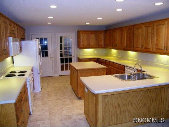 116 Fallen Tree Lane #29 - Photo 5