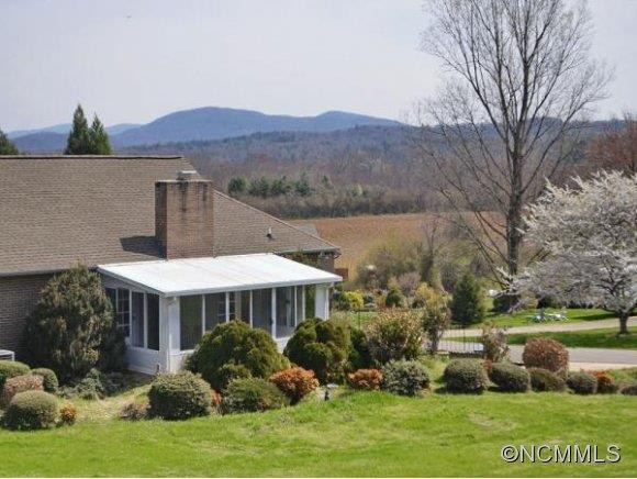 17 AMBER DRIVE - Photo 13