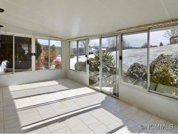 17 AMBER DRIVE - Photo 9