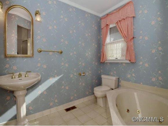 17 AMBER DRIVE - Photo 10