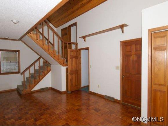 481 CHESTNUT WALK - Photo 3