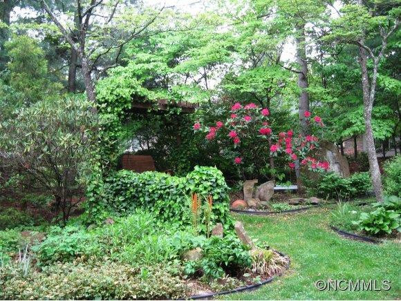 927 KANUGA ROAD - Photo 4
