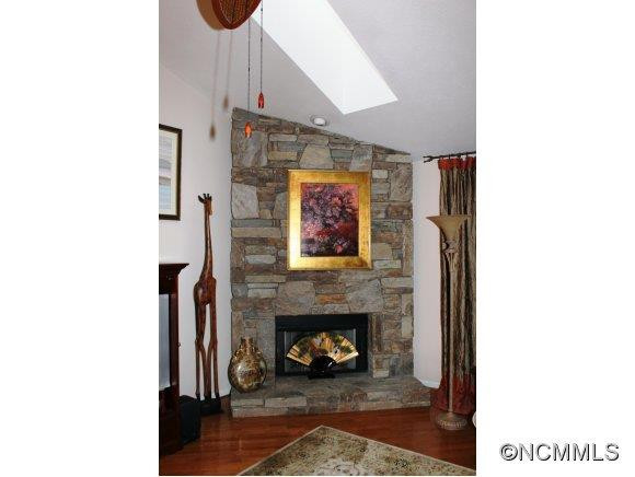 927 KANUGA ROAD - Photo 5