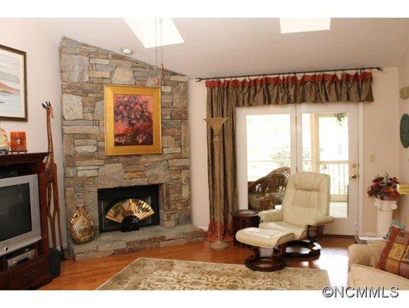 927 KANUGA ROAD - Photo 10