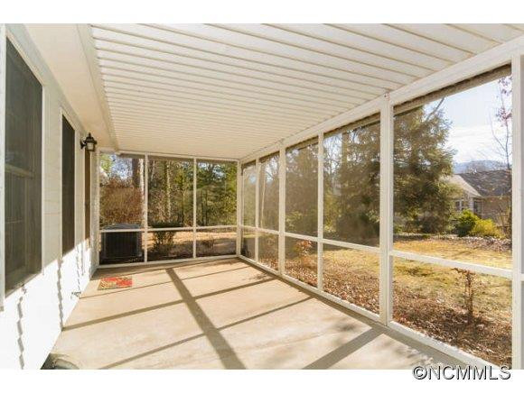 23 Deanwood Circle - Photo 10