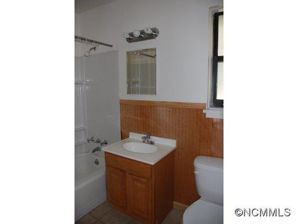 615 Biltmore Avenue - Photo 8
