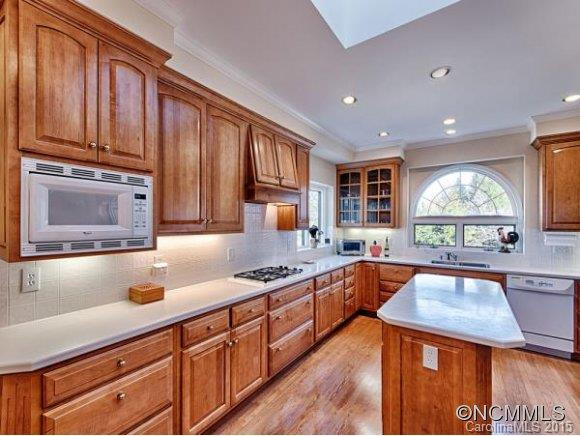 110 BELLSHIRE DRIVE - Photo 14