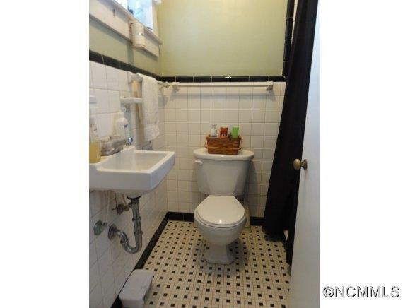  - Photo 16