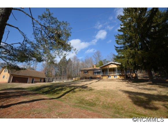 26 Daniel Ridge Rd