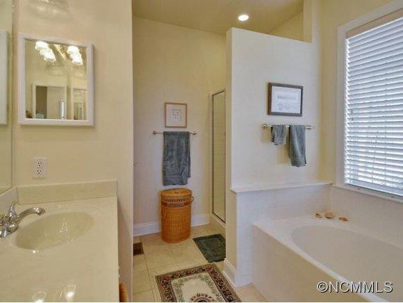 164 BAY LAUREL LANE - Photo 12
