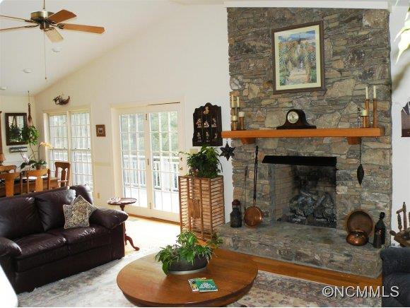 11 Mountain Spring Drive - Photo 4