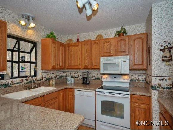 1 TIMBERSONG DR - Photo 5