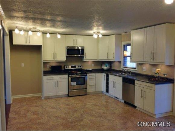 128 Little Mae Lane - Photo 9